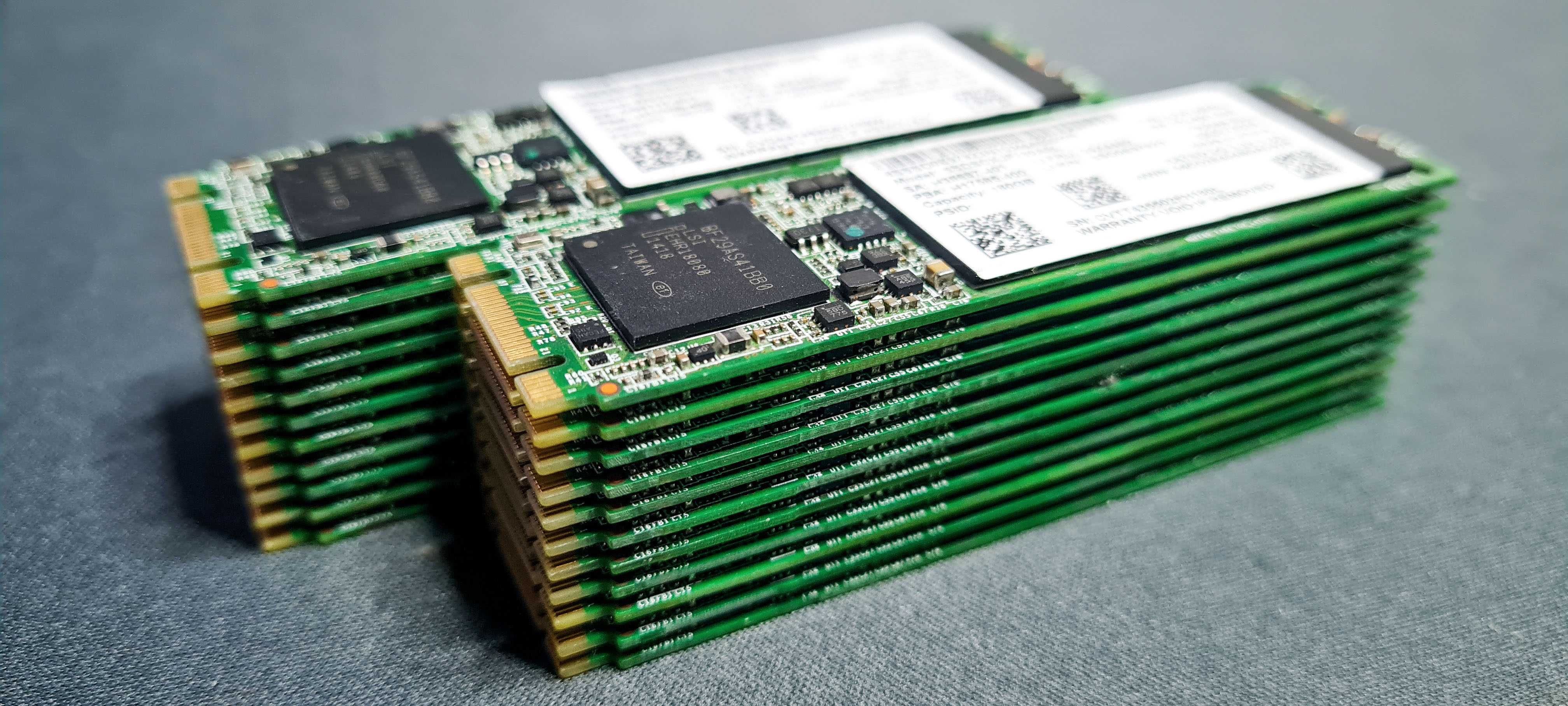 Жорсткий диск SSD Intel Pro 1500 180GB M.2 SSDSCKGF180A4L