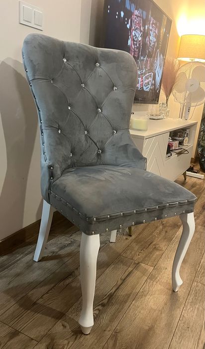 Krzesło tapicerowane glamour
