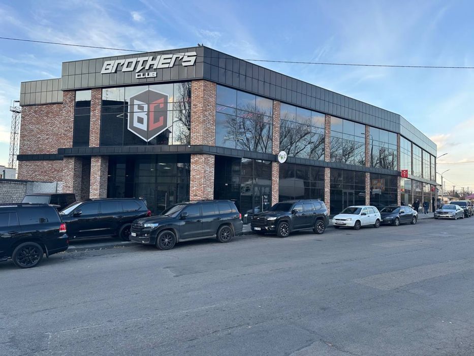 Оренда магазину Старомостова Островского