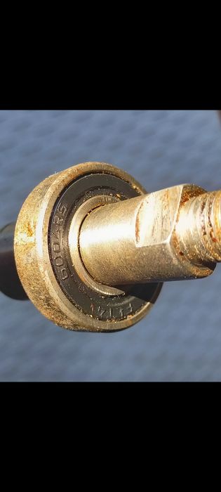 Ośka koła tył tylnego MZ 150 ETZ z łożyskiem oś piasty tylnego koła