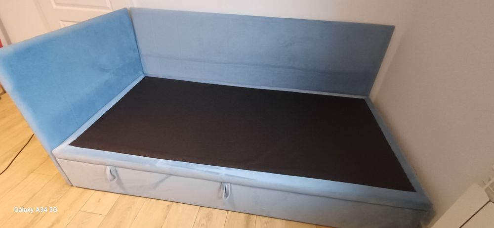 Łóżko tapicerowane niebieskie 100x200
