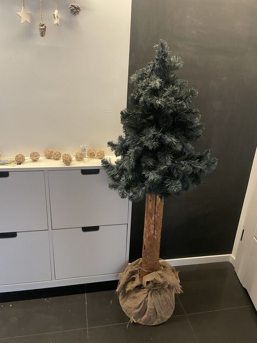 Choinka sztuczna na pniu 150 cm