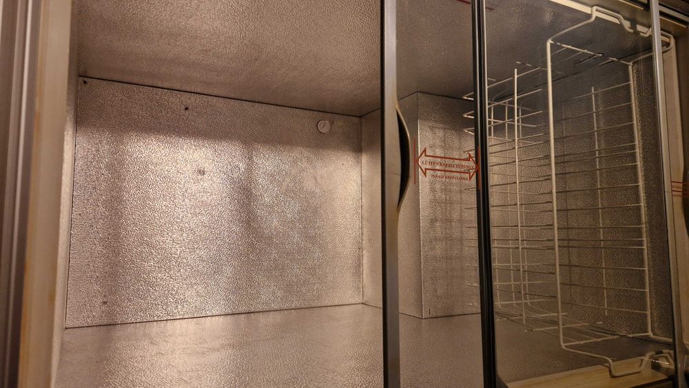 Zamrażarka Tefcold IC 300 SC – profesjonalna skrzyniowa zamrażarka