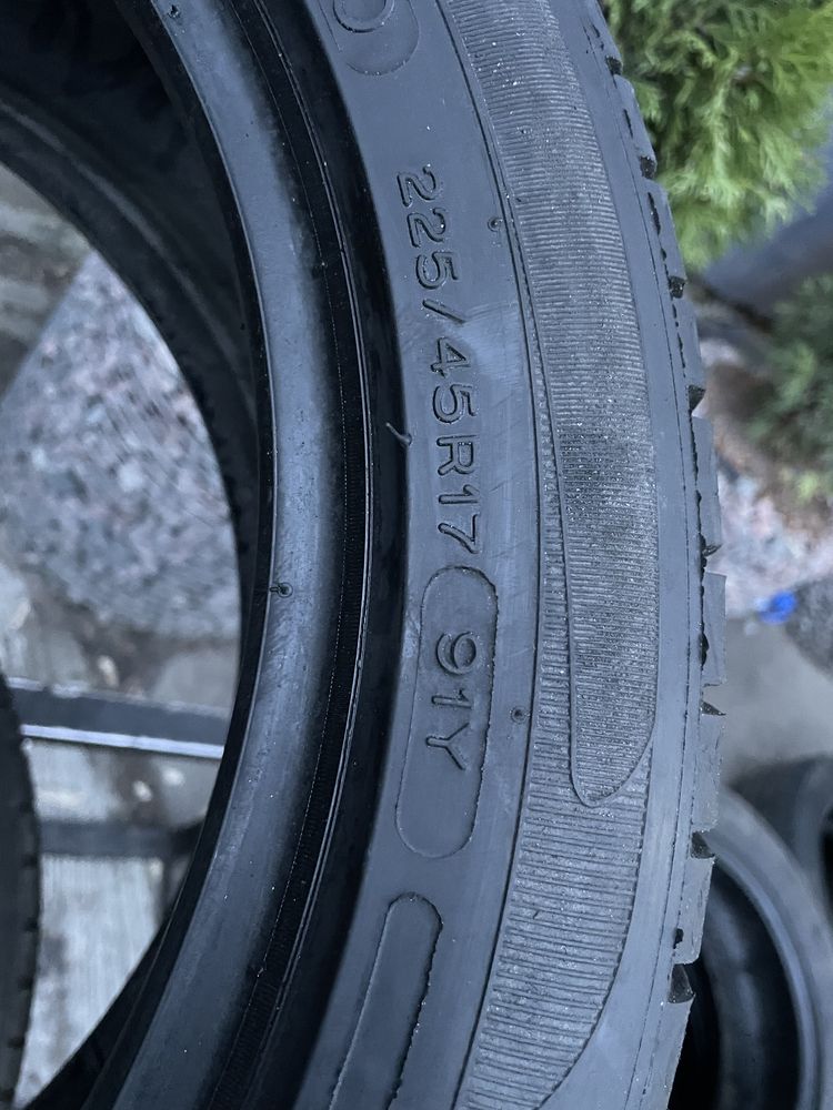 Шини бу 225/45 r17 Michelin літо