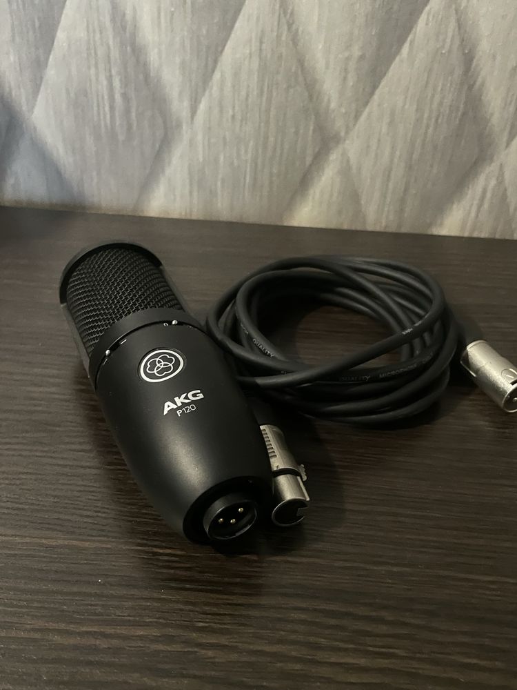 Конденсаторный микрофон AKG P120