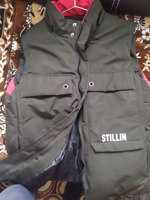 Безрукавка з капюшоном