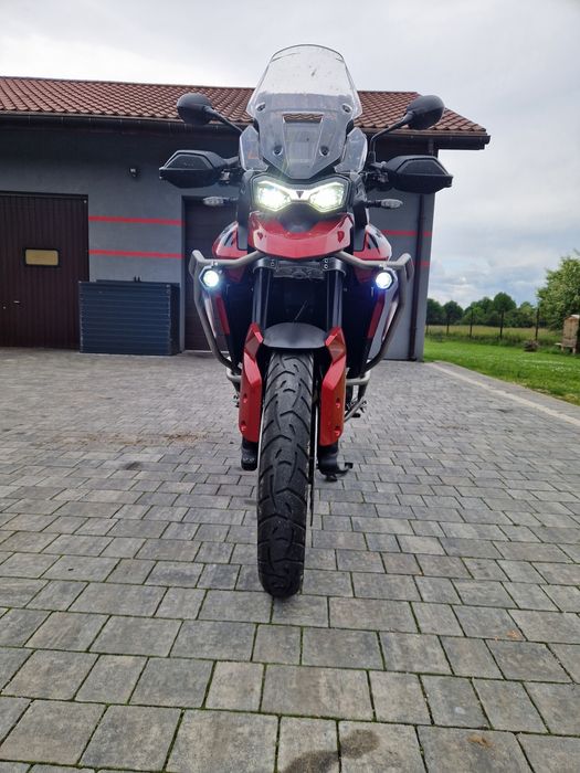 Triumph tiger 900 gt pro