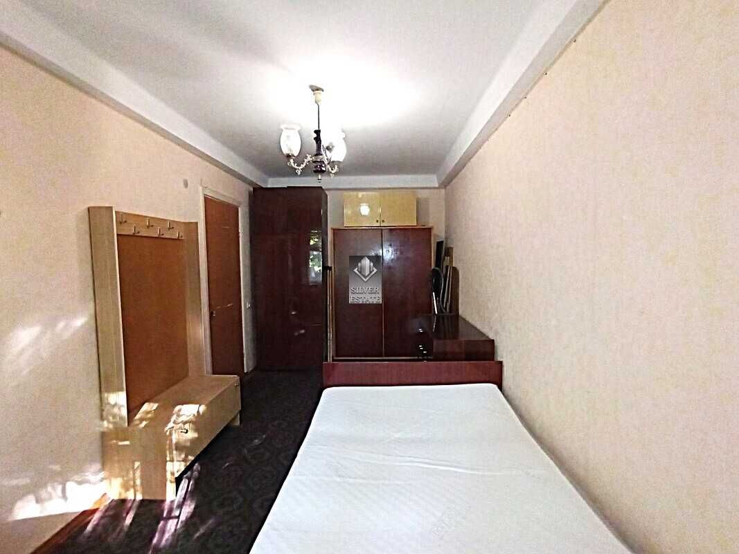 Продаж 3-кімнатної квартири, вул. Полякова, Шевченківський район