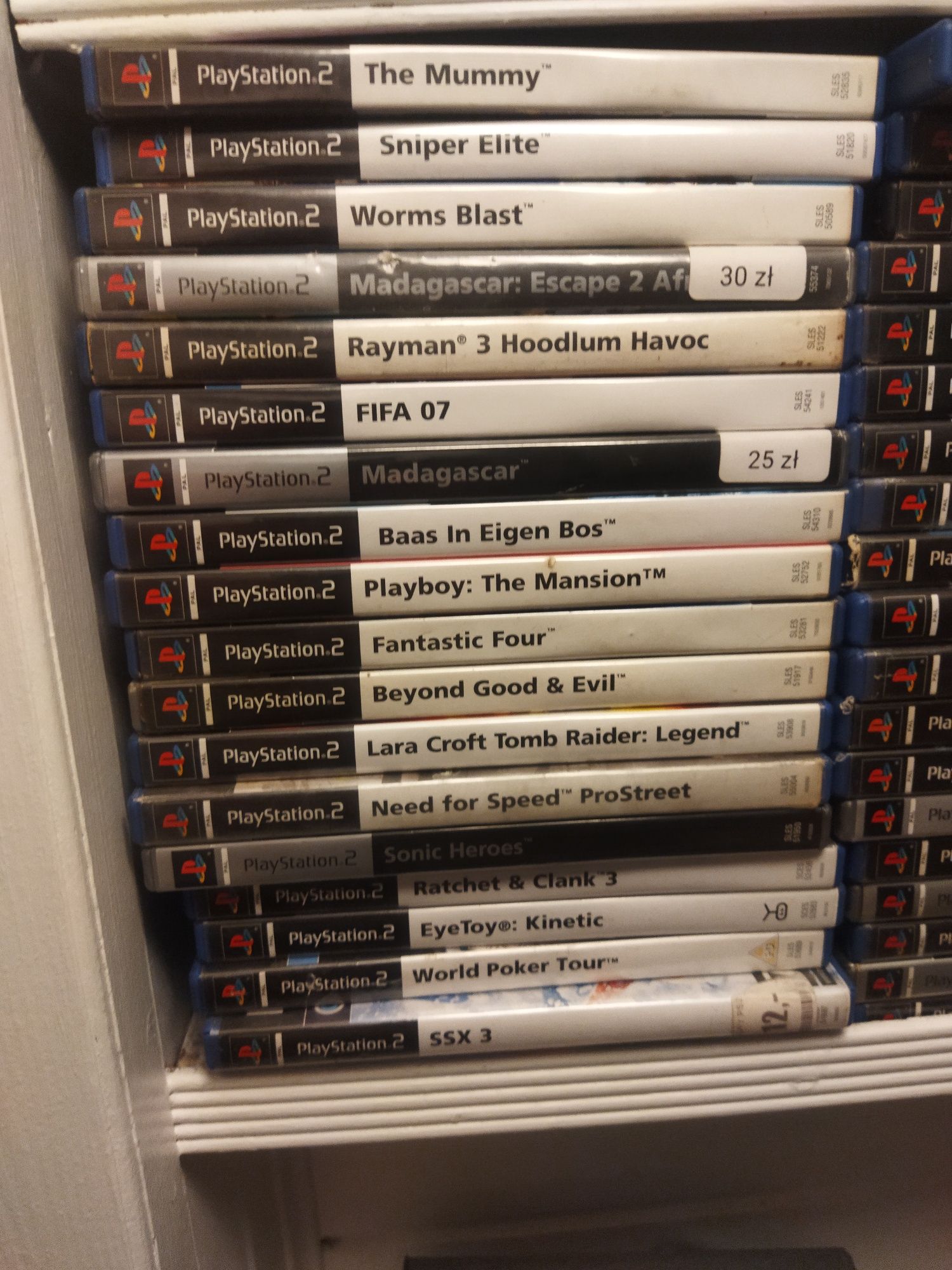 Sprzedam gry na konsole PlayStation 2 ps2