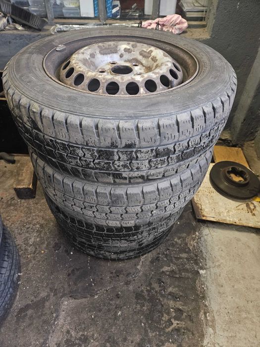 Opony z felgami Zima VW T5 205/65/R16C