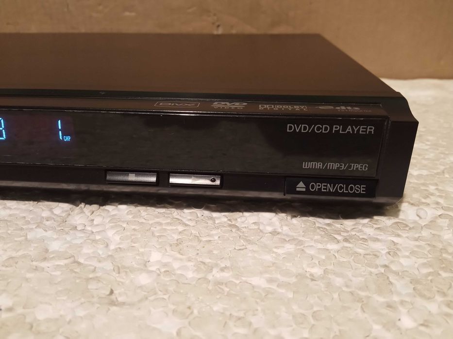 PANASONIC DVD-S33 z pilotem