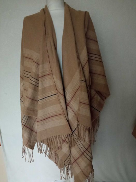 Up2Fashion Nowe poncho ciepły szal narzuta otulacz