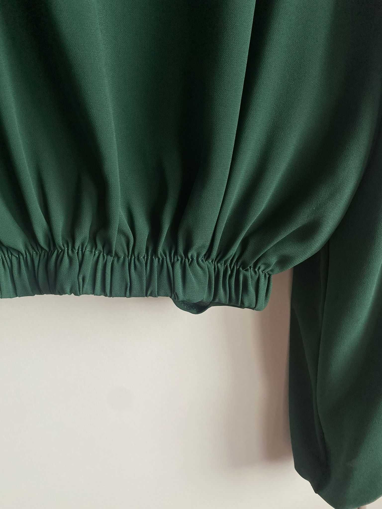 Blusa verde curta