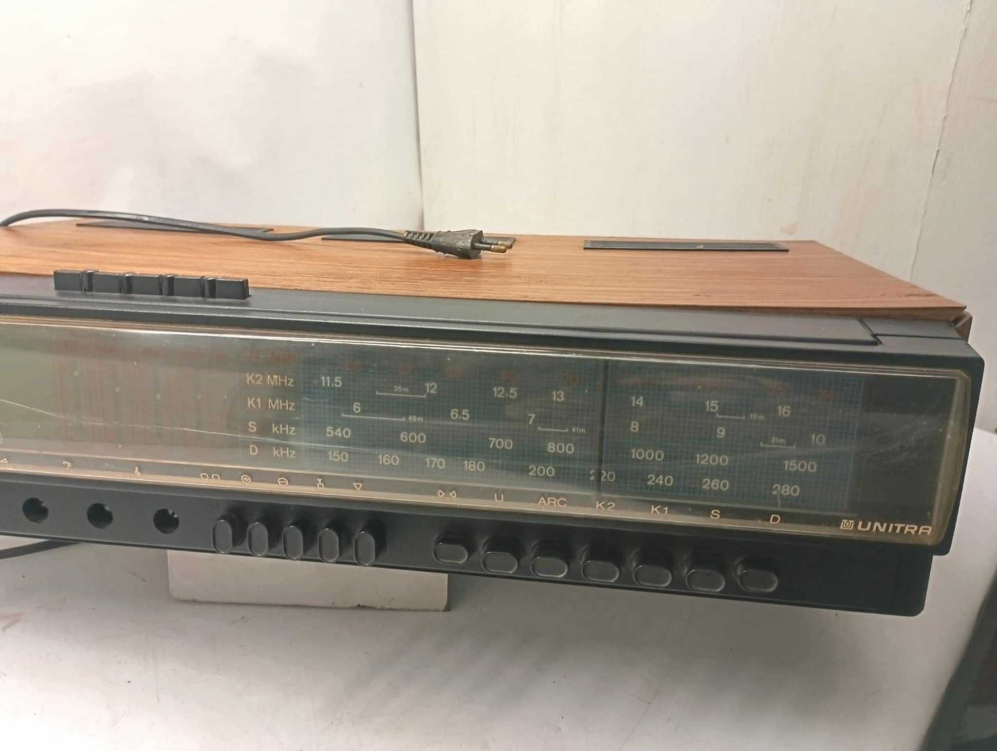 Radio amplituner ZODIAK UNITRA DSS 402 prl vindage