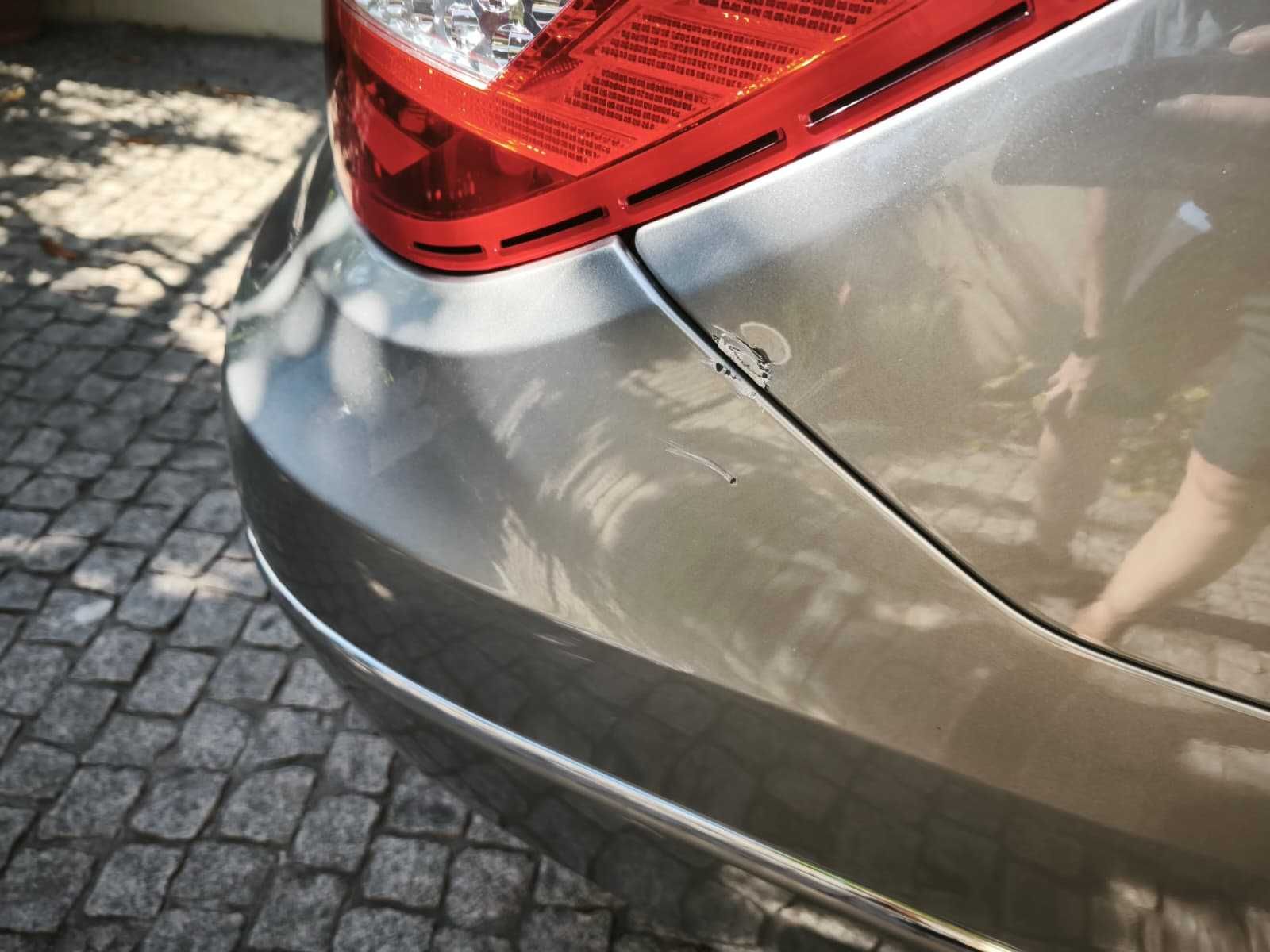 Mercedes-Benz C220cdi com 96.999kms