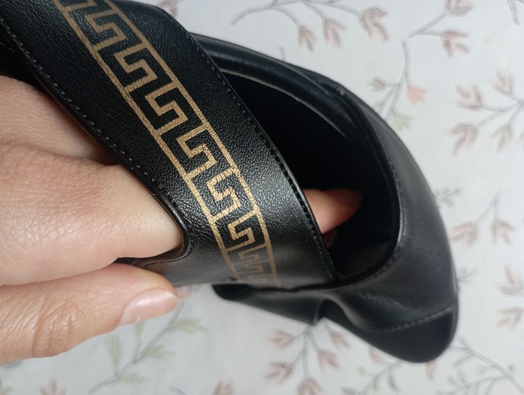 Сабо шльопанці Versace  39-40р