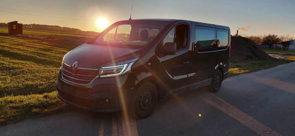 Renault Trafic Renault trafic 8 osobowy