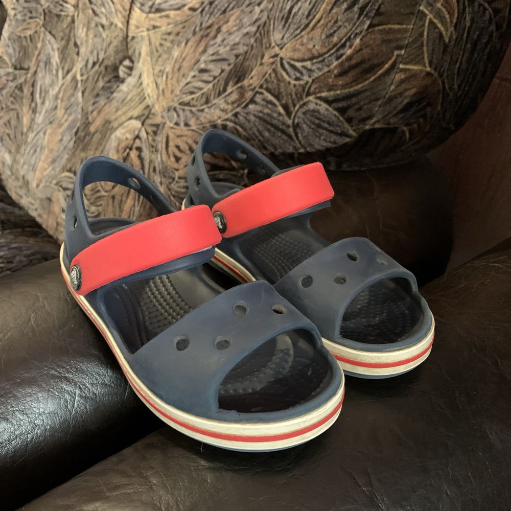 Crocs c11 сандали