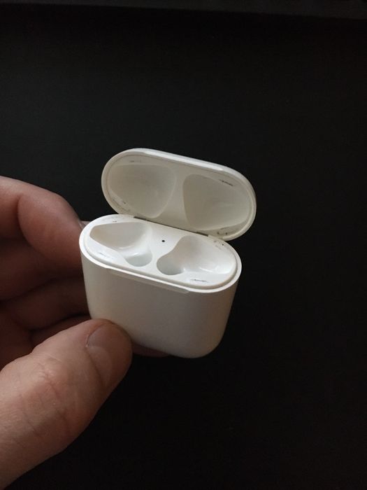Футляр airpods 1