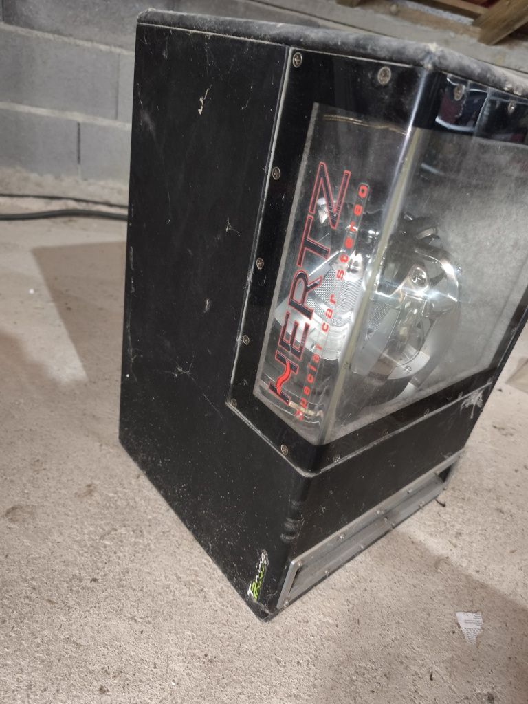 Vendo subwoofer hertz