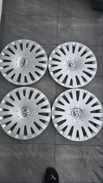 Оригинальные колпаки Volkswagen r16 3C0601147D