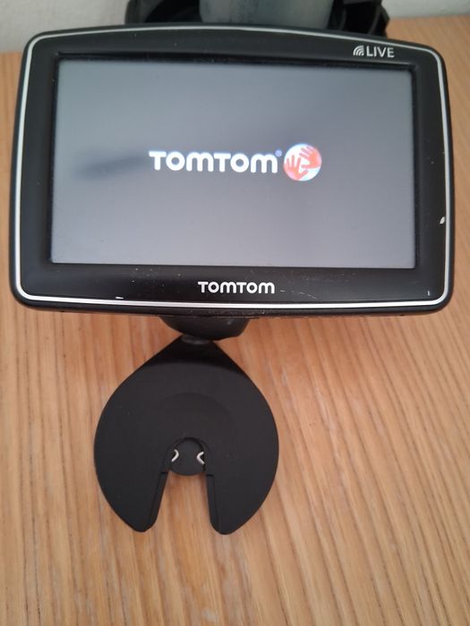 GPS навігатор tomtom.
