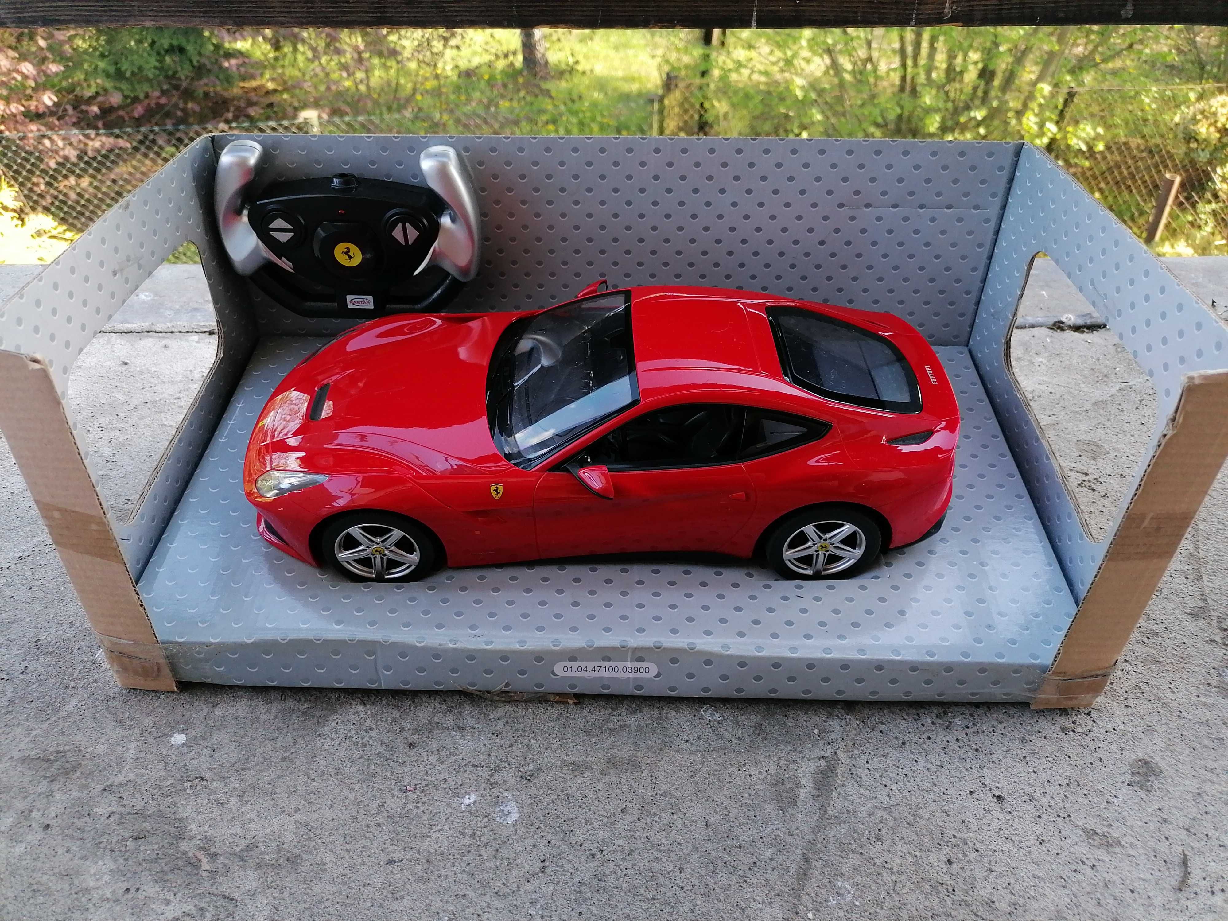 Ferrari F12 Berlinetta Rastar 1/14 - Samochód Zdalnie Sterowany