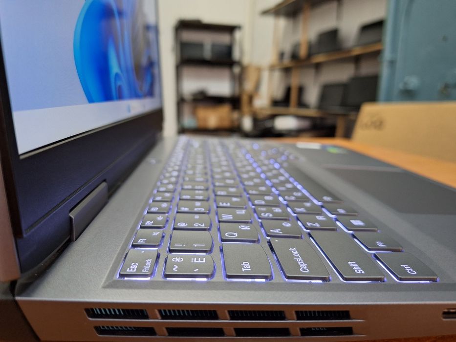 Lenovo LOQ 15IRH8 i5-12450H RTX 4060 8Gb DDR5 16Gb SSD 512Gb