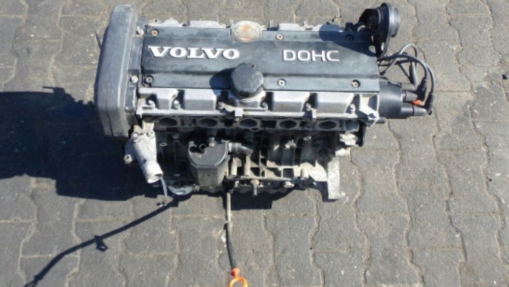 Двигатель, мотор.головка.в розборі B5204T2.Volvo 850v70.s70c70