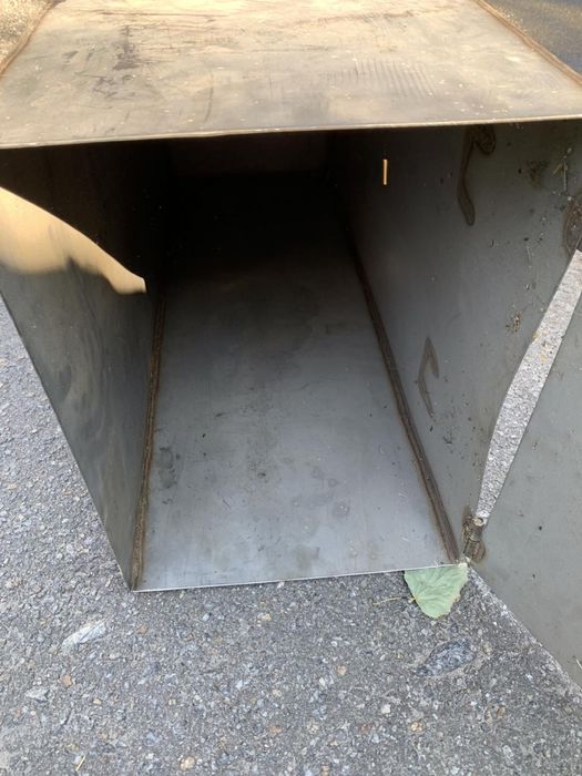 Ящик з нержавіючої сталі