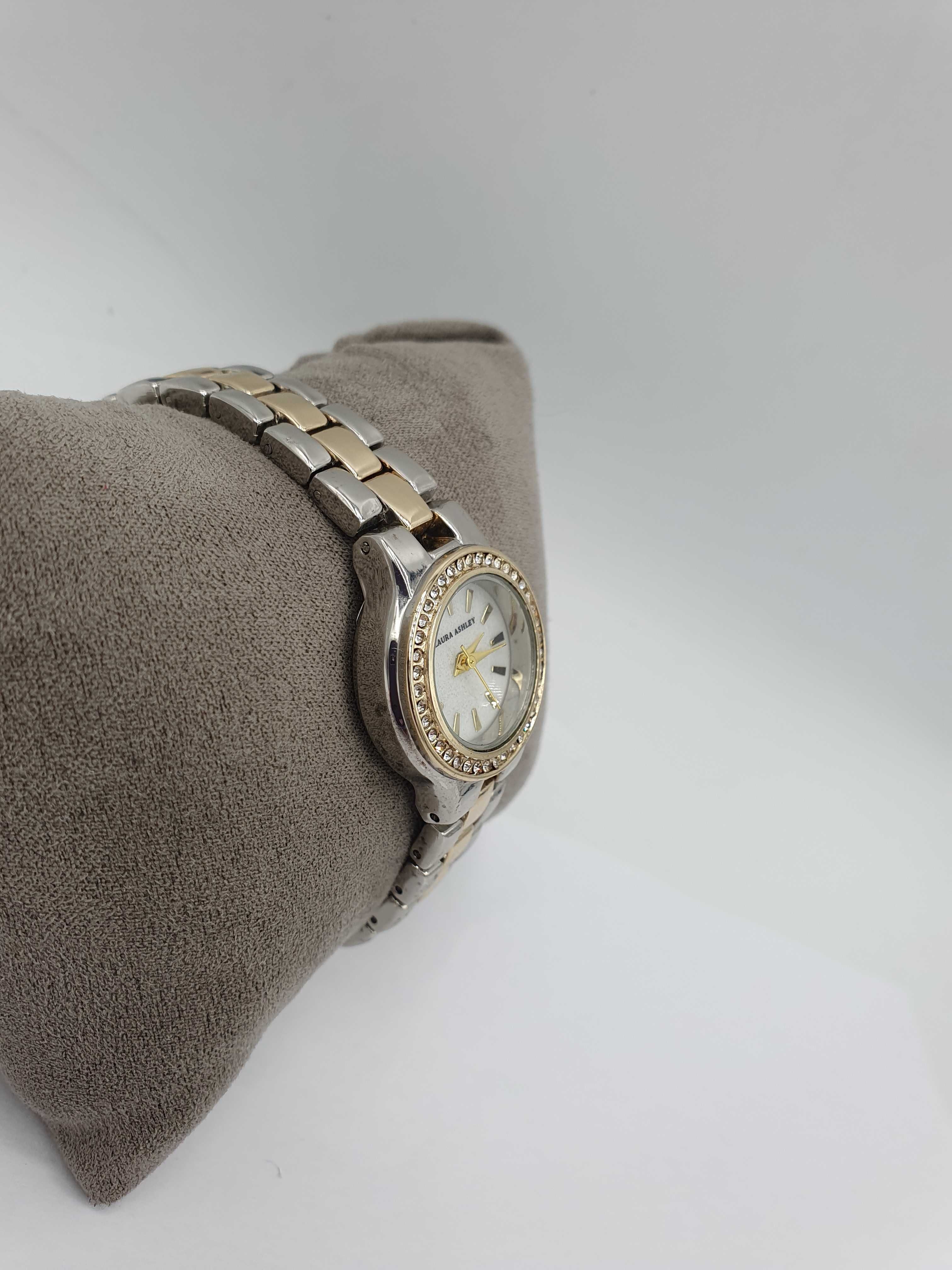 Zegarek damski Laura Ashley z cyrkoniami