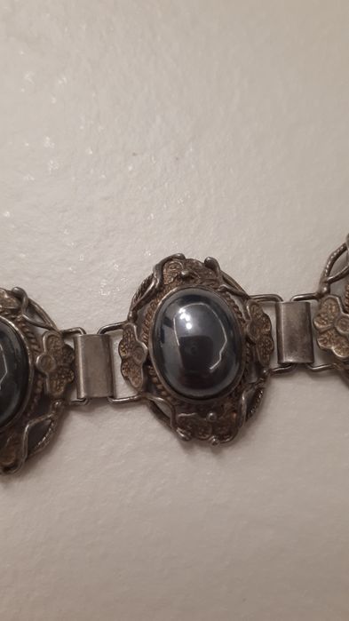 Bransoleta srebrna z hematytem
