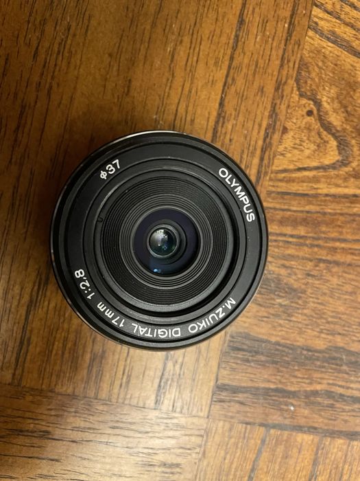 Olympus Pen E-PM1 + Olympus M.Zuiko Digital 17 mm f/2.8