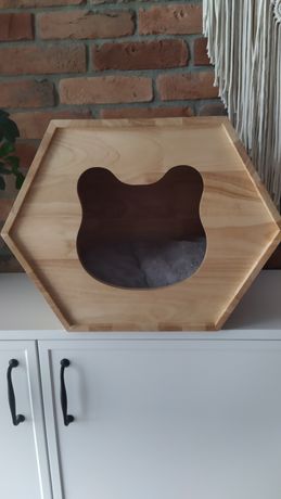 Drewniane legowisko dla kota/domek dla kota
