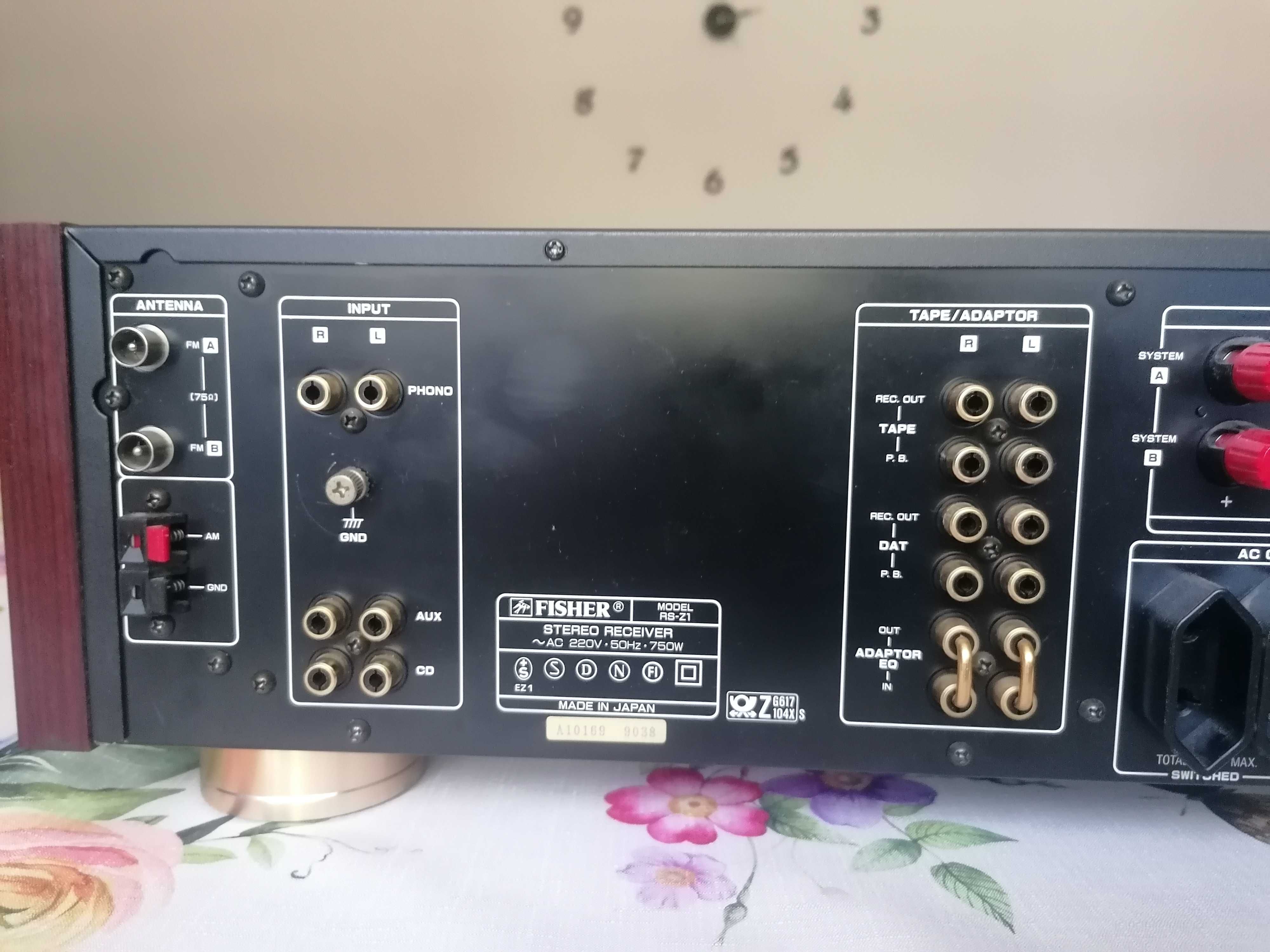 Amplituner Fisher RS Z1