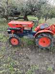 Kubota b7001 com frese