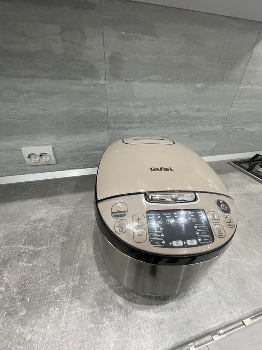 Продам мультиварку Tefal
