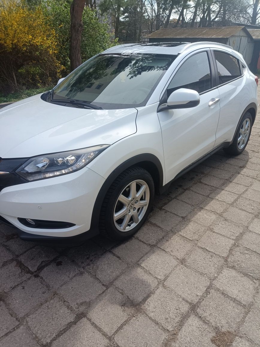 Honda HR-V 1.5 benzyna manualna skrzynia 18r 58 tys KM