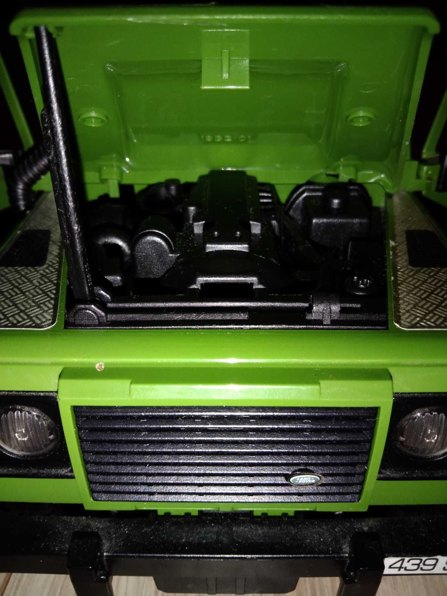 Bruder 02592 Land Rover Z Przyczepą Dla Konia