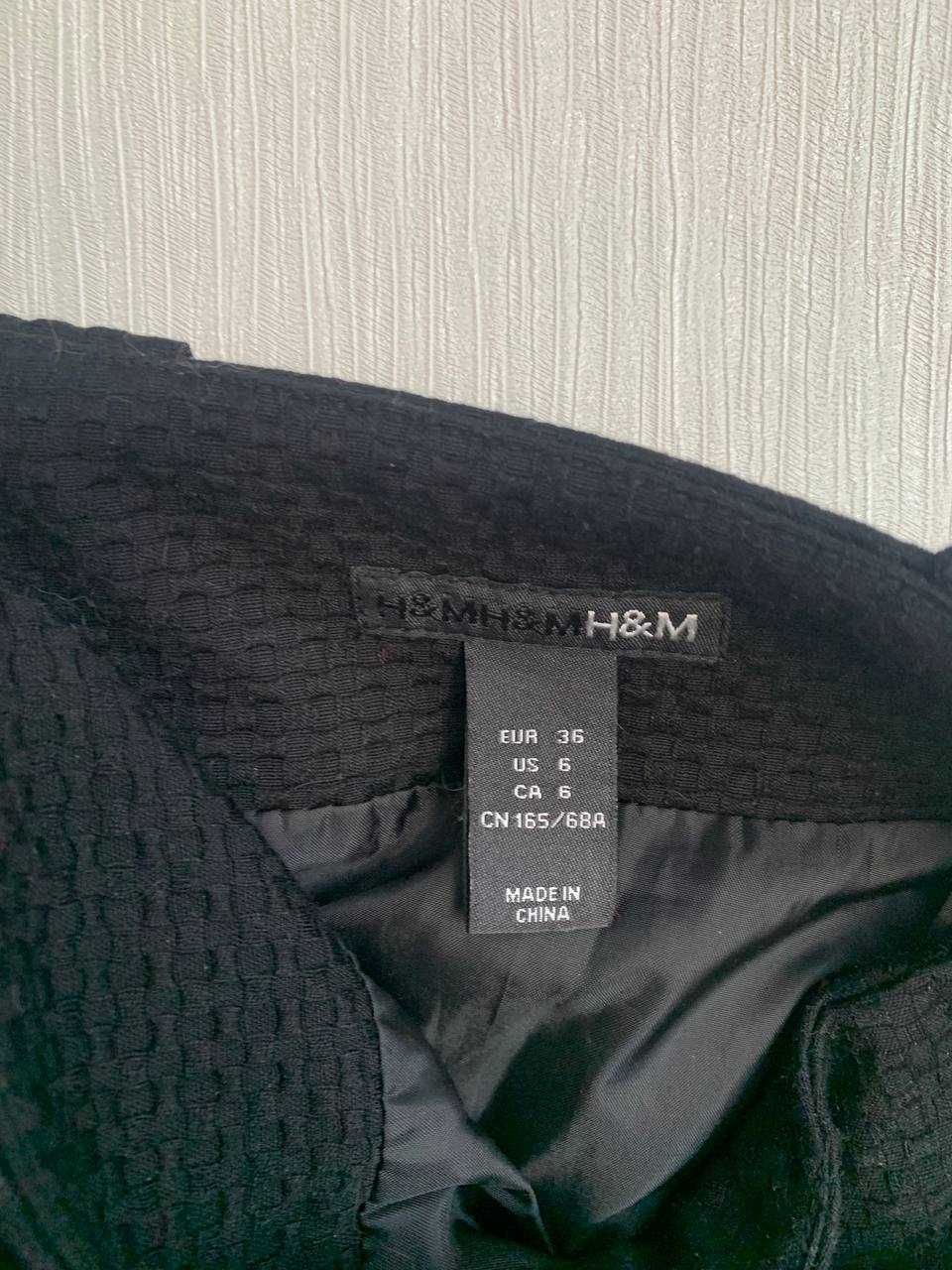 Юбка H&M  черная со складками