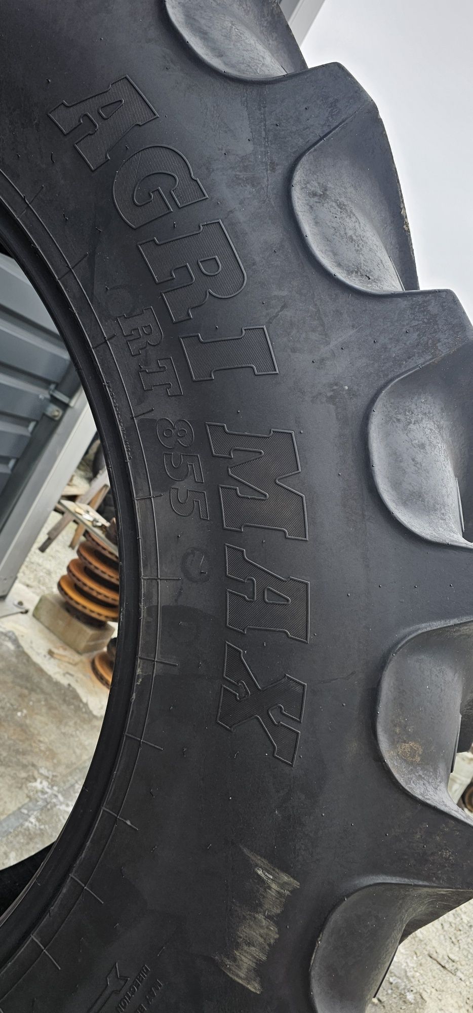 BKT 520/85R46 20.8r46 CAŁA 3,5cm bieznika