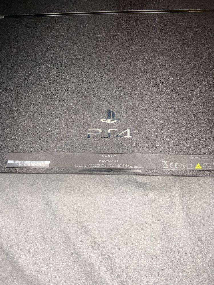 PlayStation 4 1TB com 5 anos de garantia