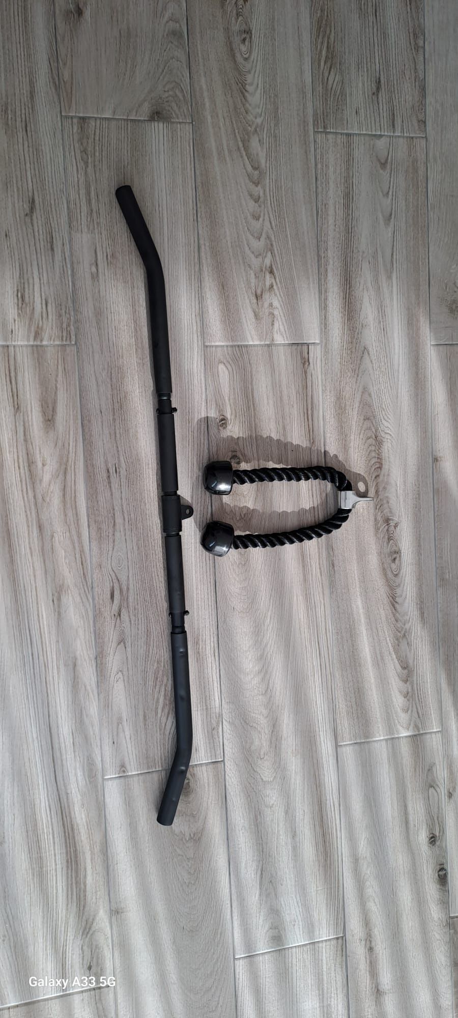 Barra dorsal e corda tricipa