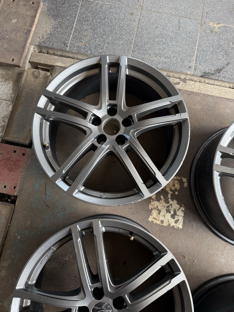 Felgi aluminiowe Dezent ET 45 8jx19” 5x108 Ford Volvo