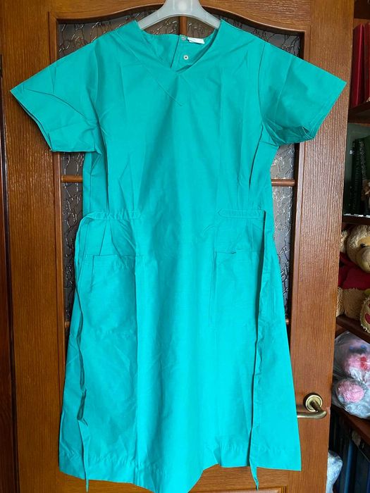Медичний халат для жінок