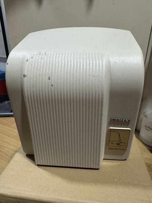 Secador de mãos elétrico  proficional