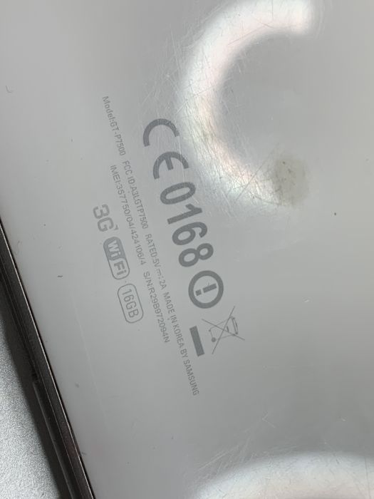 Продам планшет Самсунг GT-P7500 16gb все работает