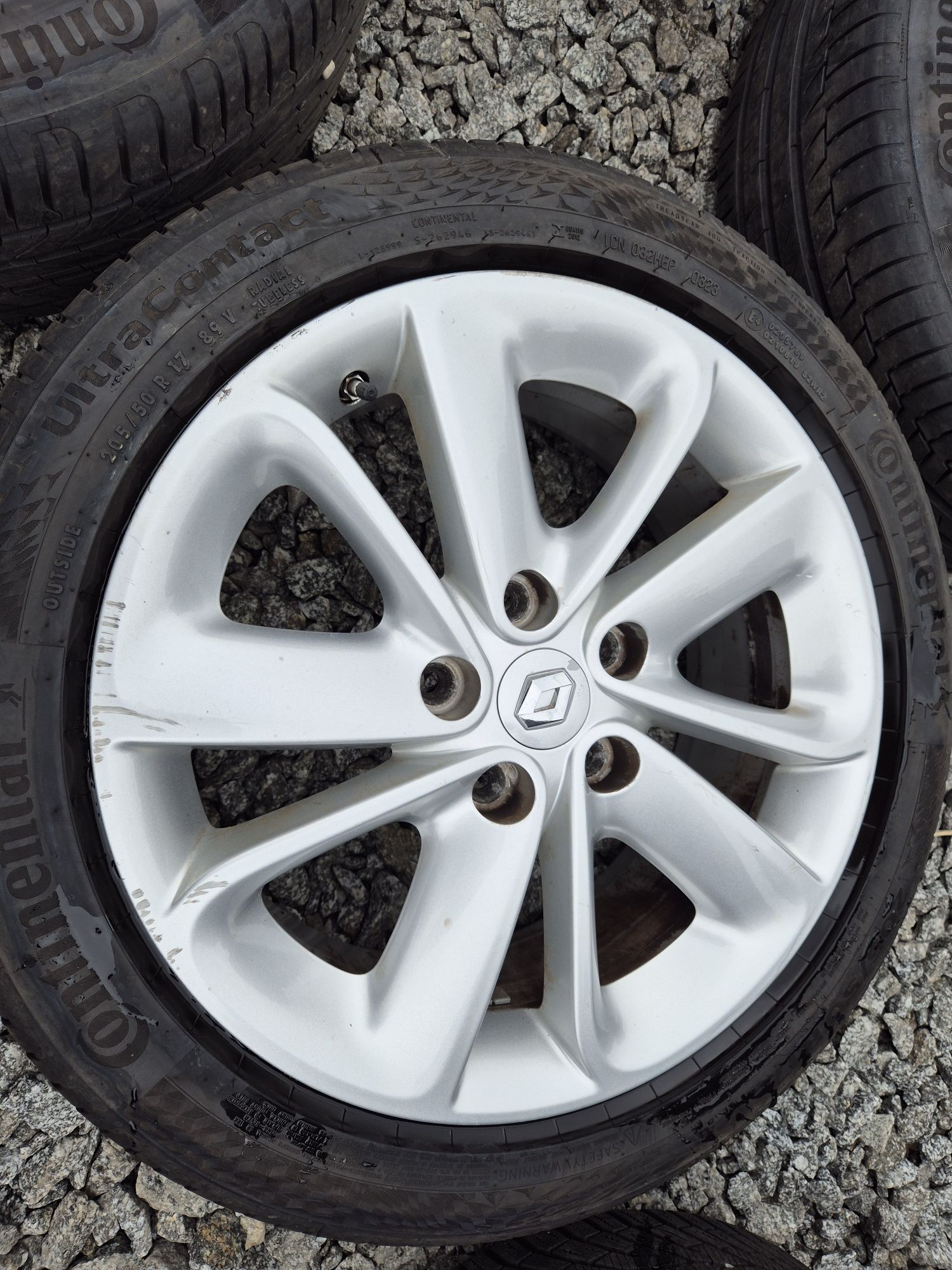 Koła letnie Renault 17 5x114,3