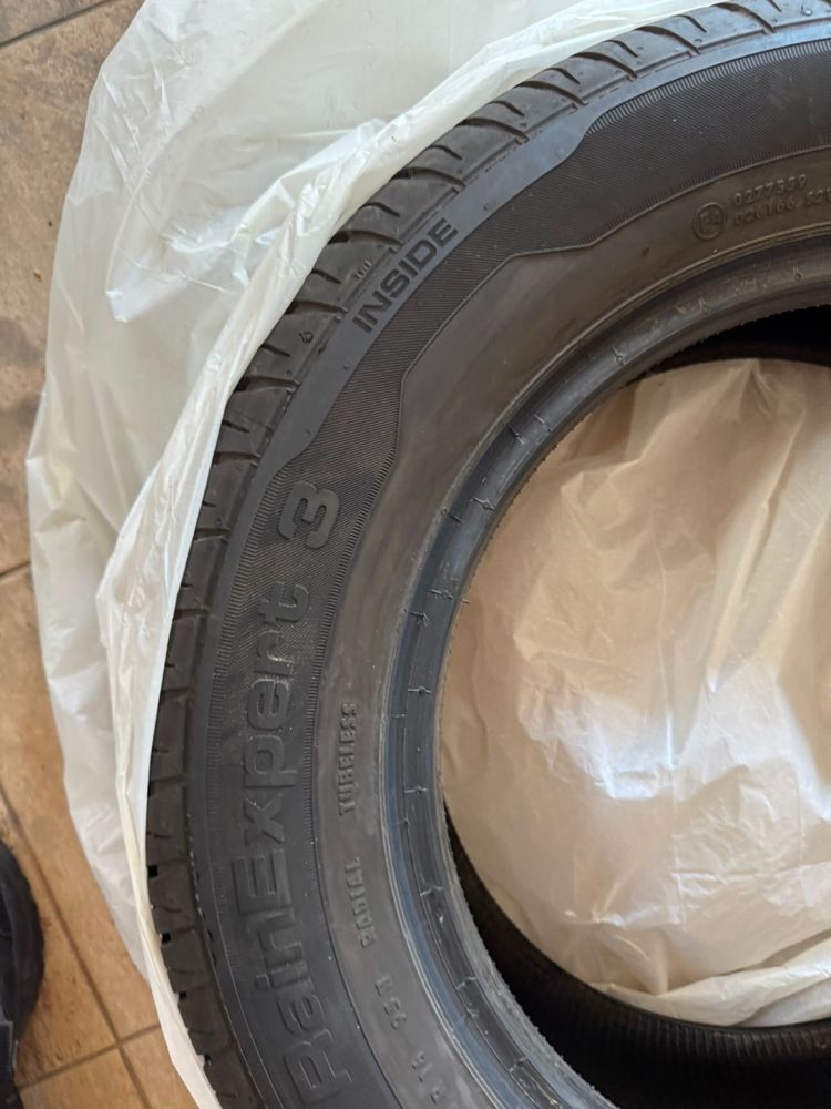 Продам Uniroyal 215/60 r16 як нові!