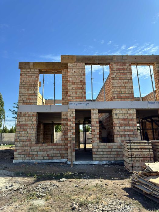 Таунхаус 103м с двором, 2 паркоместа, рассрочка 24мес. Газ, вода, свет